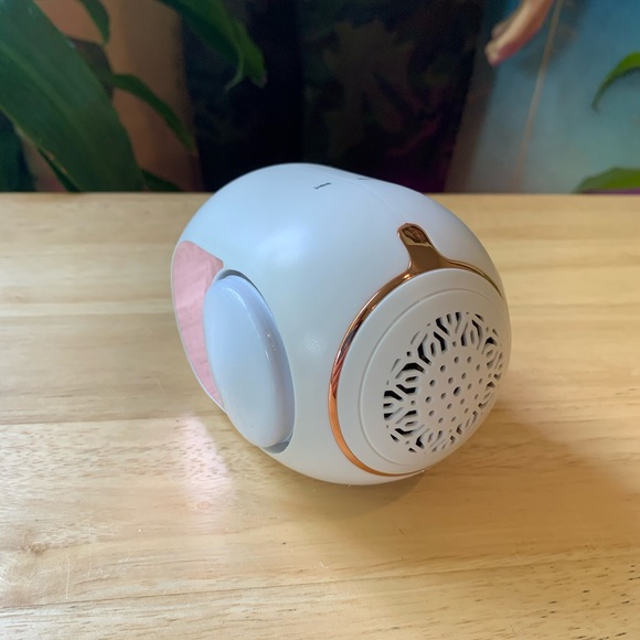 2 Mini Rose Golden Bluetooth Speakers - Picture 2 of 10